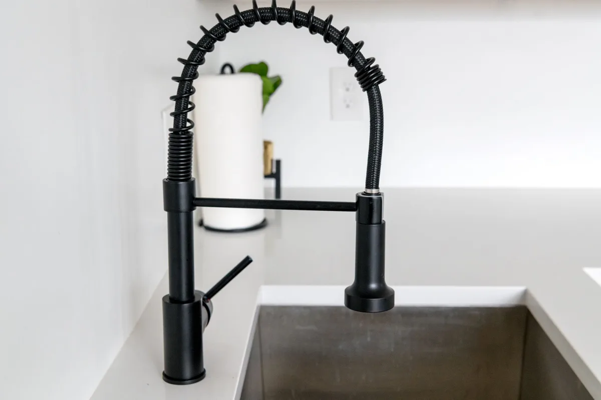 How to Clear Grease Out of Kitchen Sink Pipe