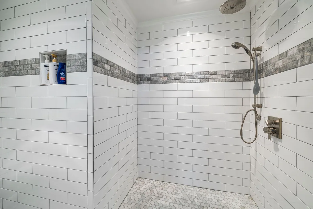 how to caulk a shower
