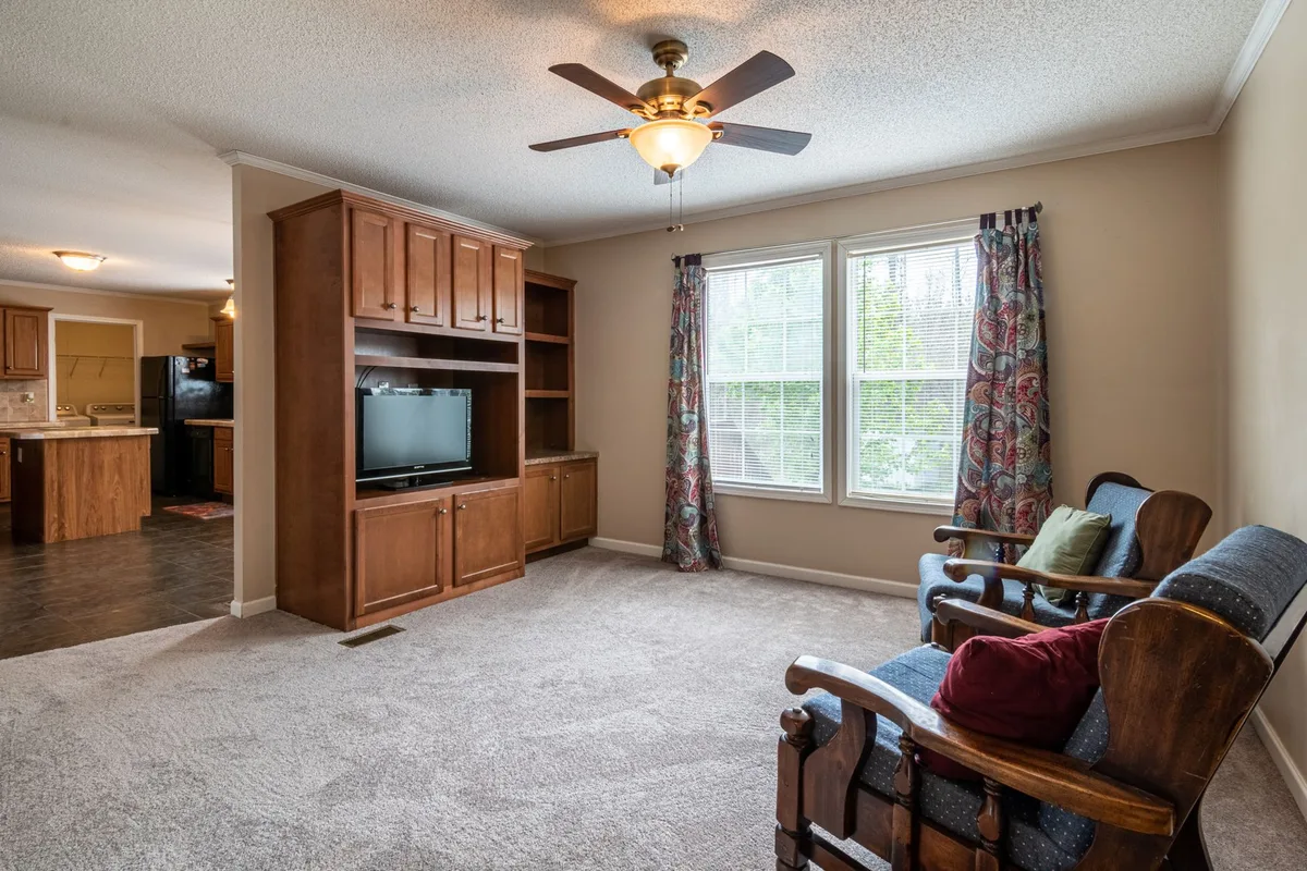 noisy ceiling fan