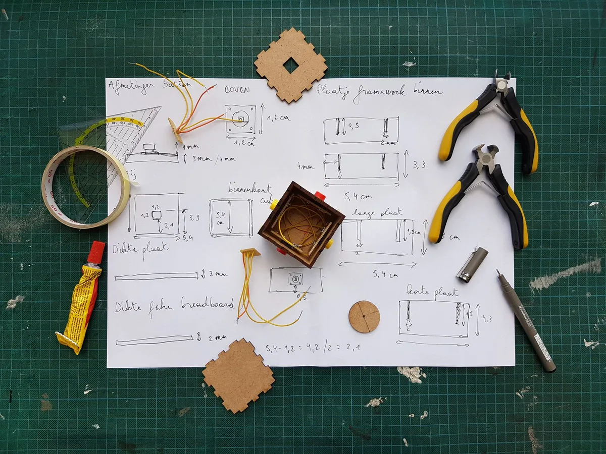 How to Balance a Ceiling Fan Without a Balancing Kit