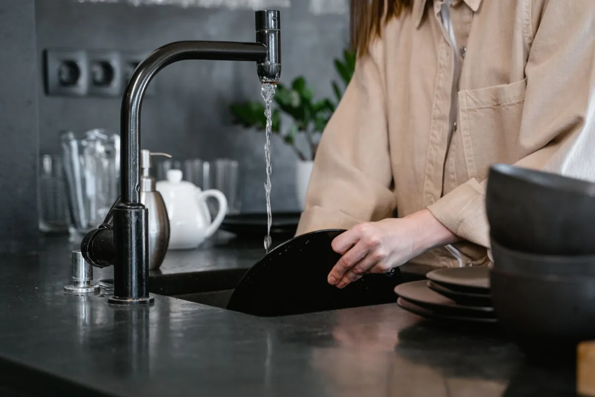 What Is the Purpose of a Kitchen Faucet Deck Plate