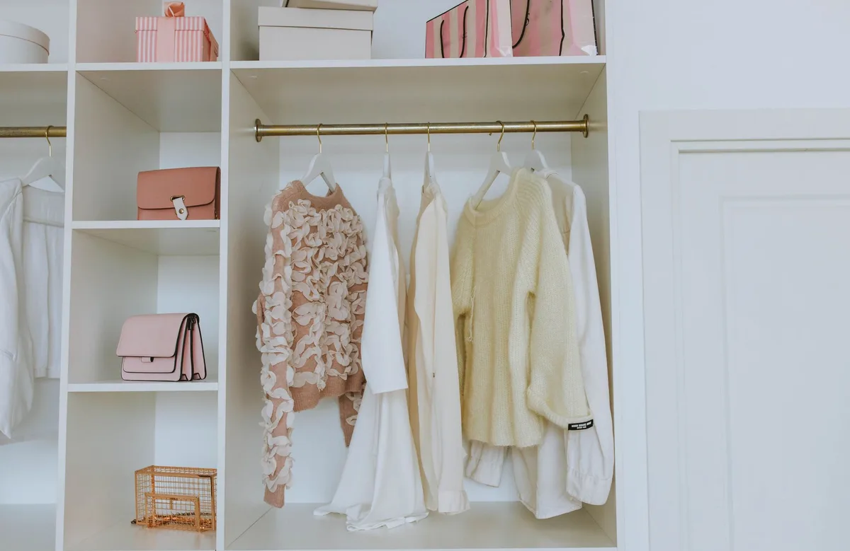 declutter closet