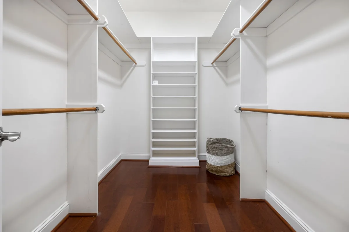 hanging closet organizer
