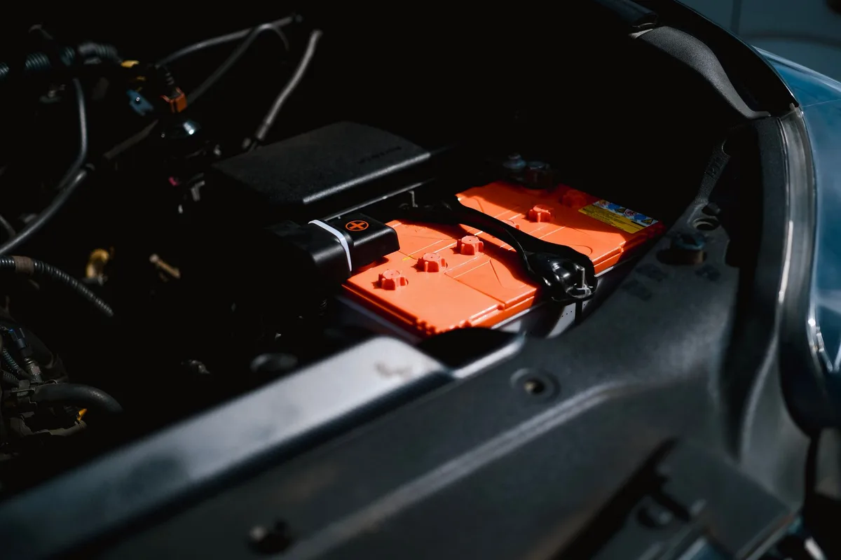 how to change a thermostat battery