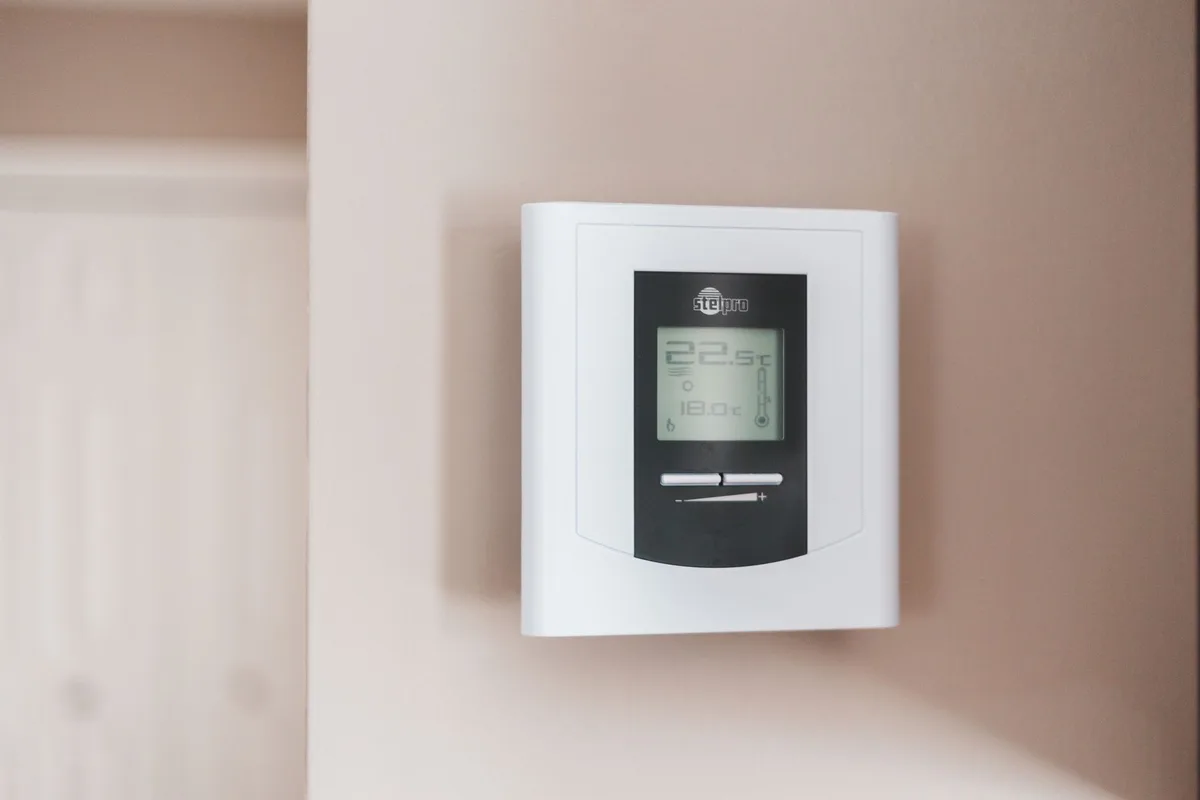 how to reset pro thermostat