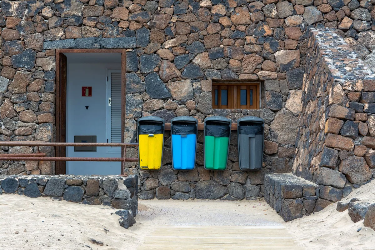 How to Hide Trash Can